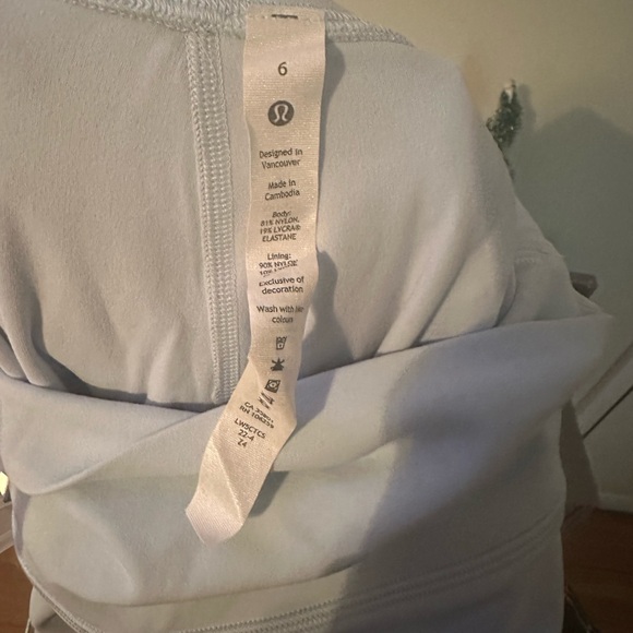 NWOT Lululemon Align HR Crop 25 - Picture 4 of 5
